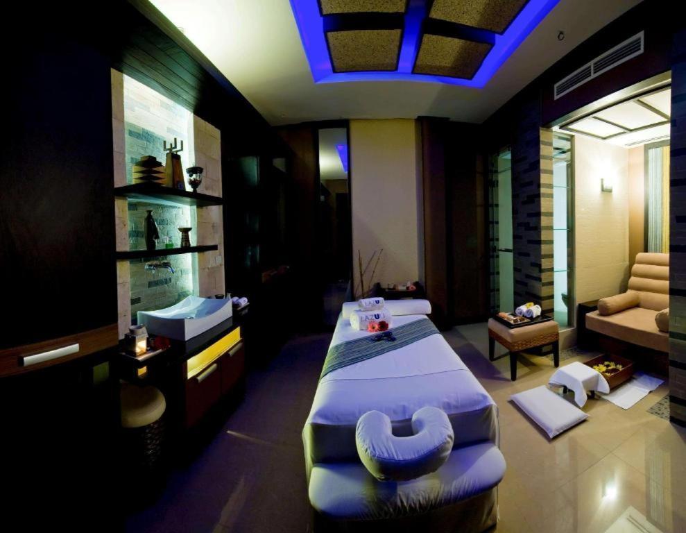 Marco Polo Davao Exterior foto Spa at the Taj Mahal Palace, Mumbai