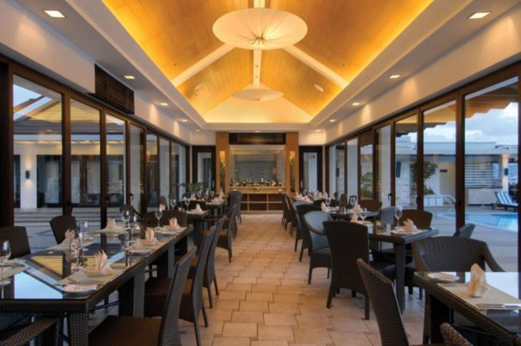 Marco Polo Davao Exterior foto The restaurant