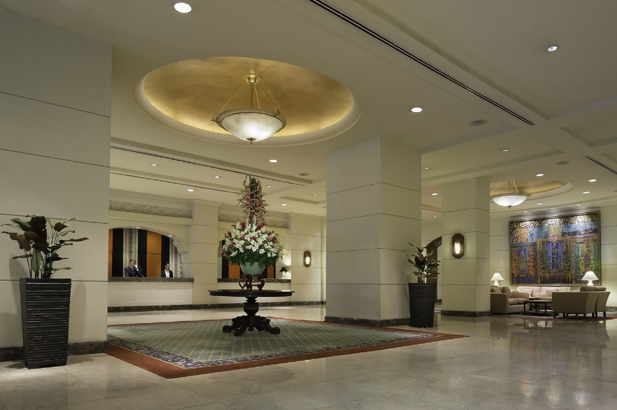 Marco Polo Davao Exterior foto The lobby of the Taj Bengal