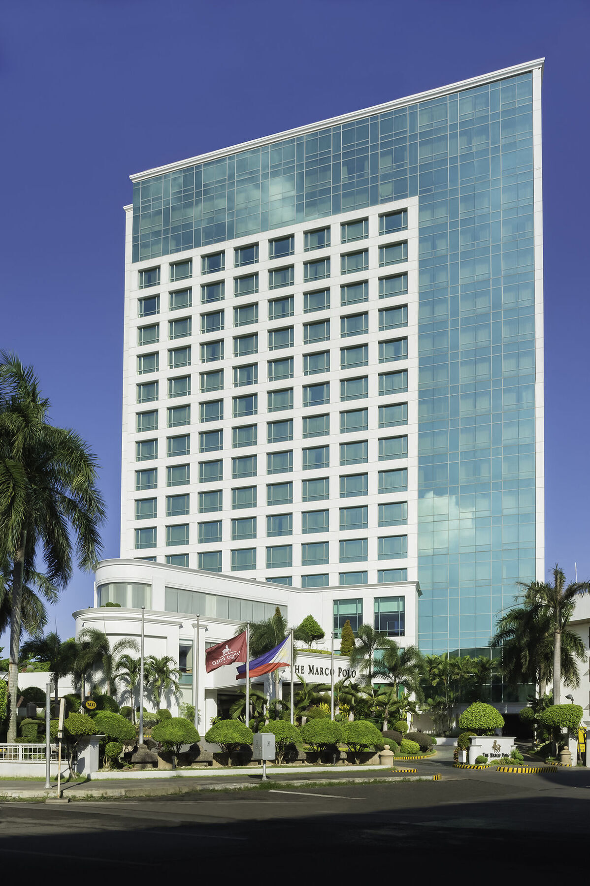 Marco Polo Davao Exterior foto The hotel in 2012